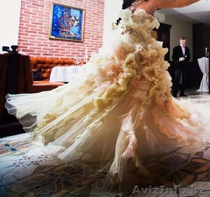 Продам свадебное платье от дизайнера - Изображение #2, Объявление #771706