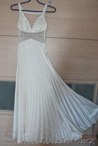 Продам красивое белое Платье - Изображение #1, Объявление #933849