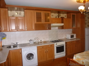 сдам 4-х  комнатную квартиру в Уральске