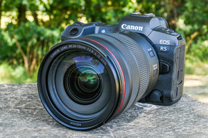 Новая беззеркальная камера Canon eos r5 45.0mp