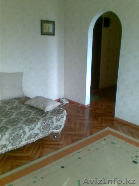 Сдам 1 ком.кв. по суточно 8 мкр.центр города - Изображение #1, Объявление #1162737